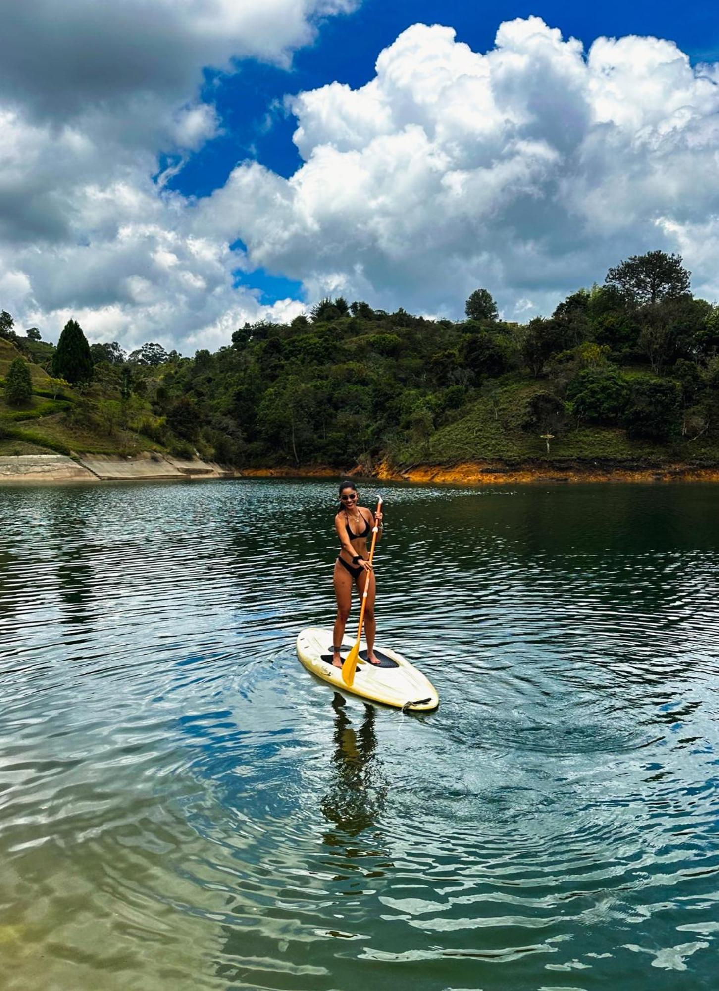 The Boato Hotel Гуатапе Экстерьер фото Stand Up Paddle Boarding at the dam